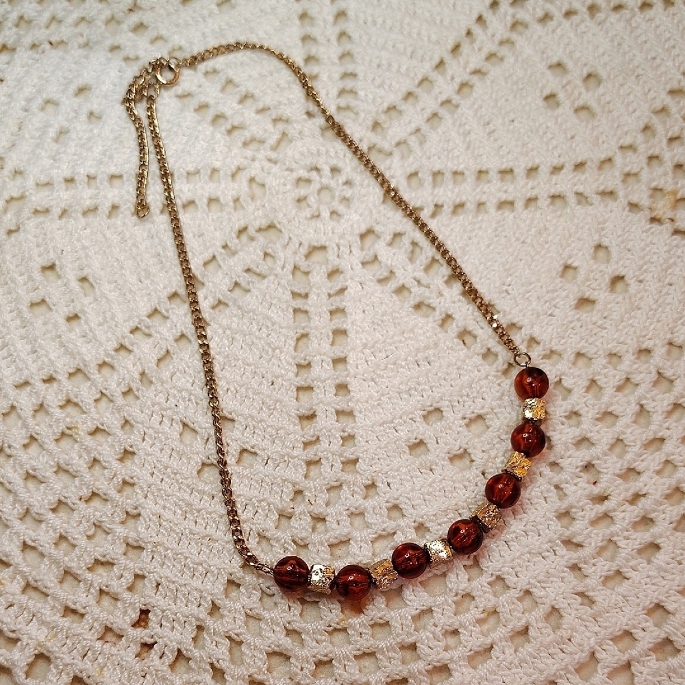 Vintage SARAH COVENTRY Gold Ton  Amber Lucite Necklace 7" w 2" Extender